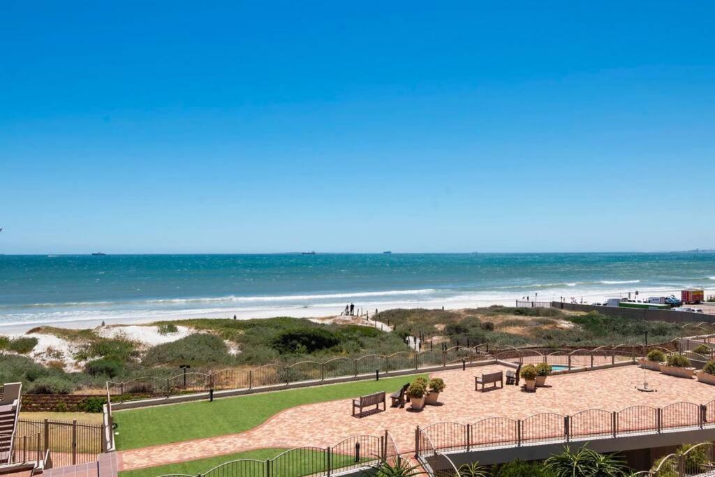 Family With Uninterrupted Ocean Views Appartement Le Cap