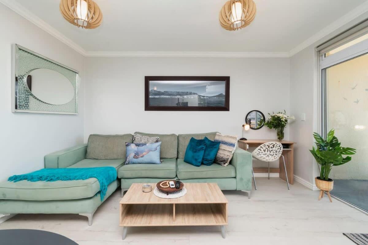 Family With Uninterrupted Ocean Views Appartement Le Cap