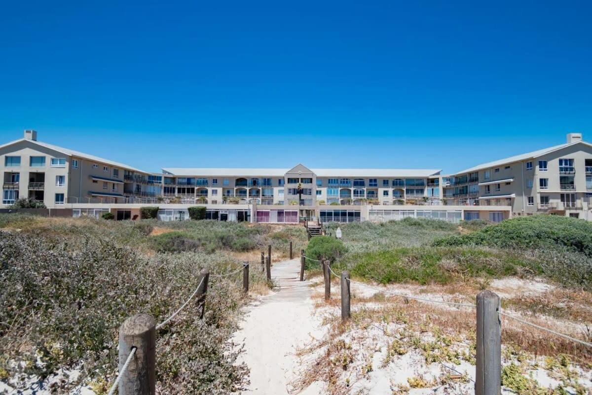 Family With Uninterrupted Ocean Views