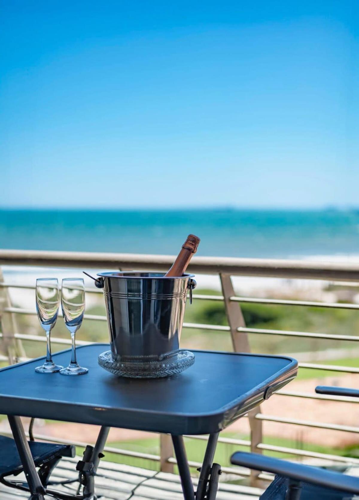 Family With Uninterrupted Ocean Views Appartement Le Cap